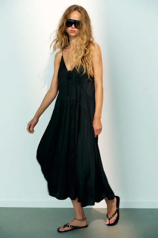 VESTIDO LARGO SATINADO FRUNCES