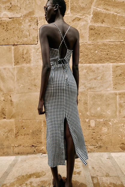 VESTIDO MIDI ENTALLADO CUADRO VICHY